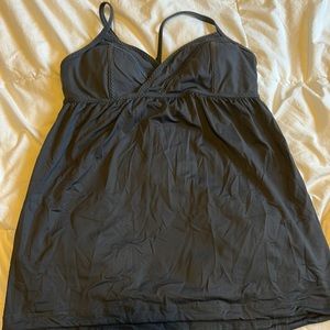 Beautiful size 8 LULULEMON tank